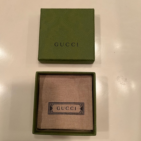 Gucci interlocking G light blue enamel heart bracelet - Picture 4 of 8